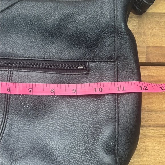 The Sak Chic Black Leather Crossbody Bag - Picture 12 of 14